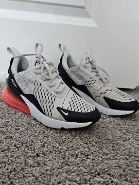 Nike Beige Black Sneakers with Coral Air Heel